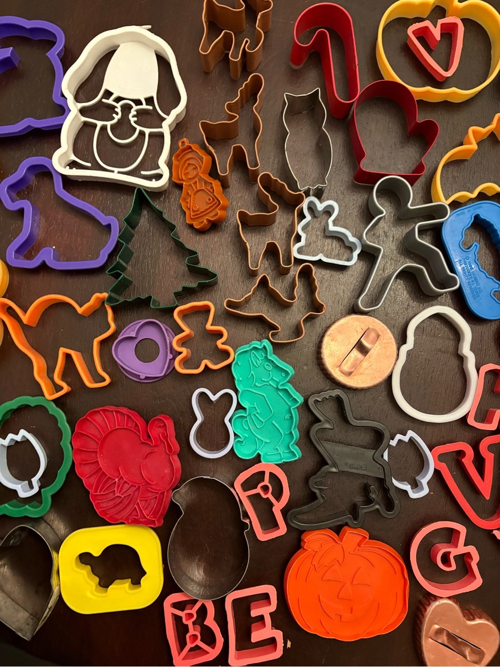 COOKIE CUTTERS 66 pieces